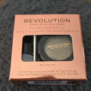 Revolution Flawless Foils Eye Primer and Shadow - Retreat